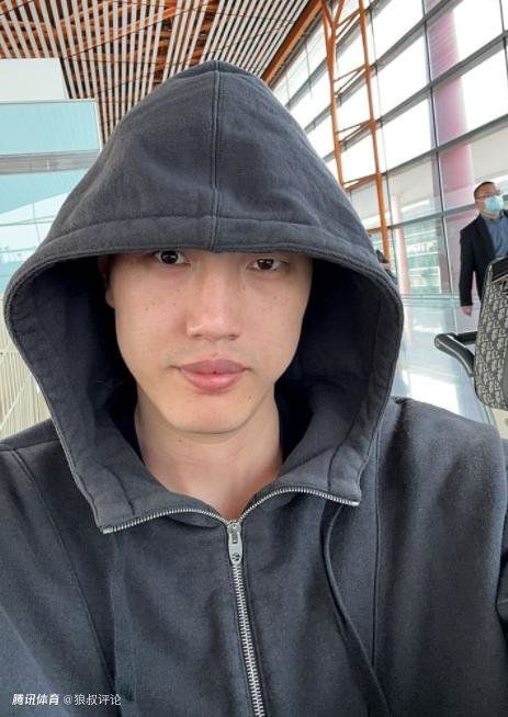 卡塞米罗在的话，也能增加球队实力和控制力。